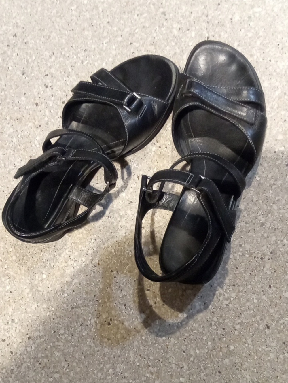 #767 "Ecco" Women's Black Strappy Comfort Sandals Sz38